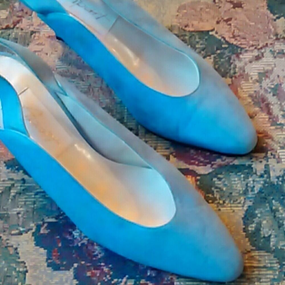 Apart Beautiful Sky Blue Heels